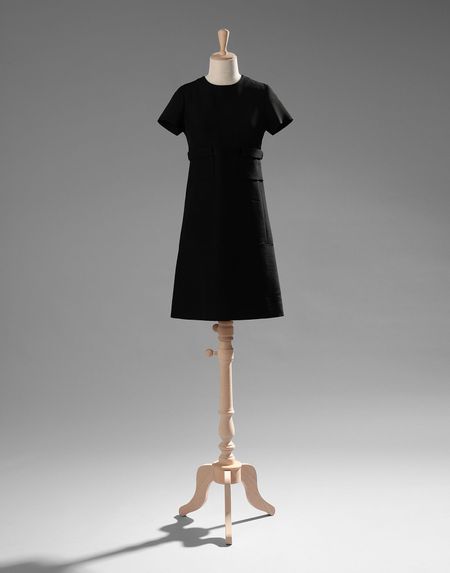 Платье BALENCIAGA EDITION Платье BALENCIAGA EDITION