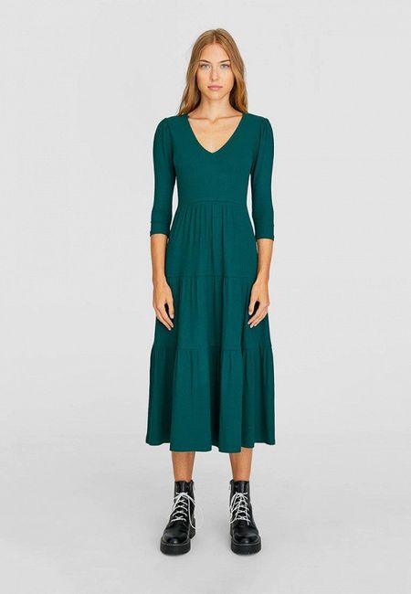 Платье Stradivarius Платье Stradivarius