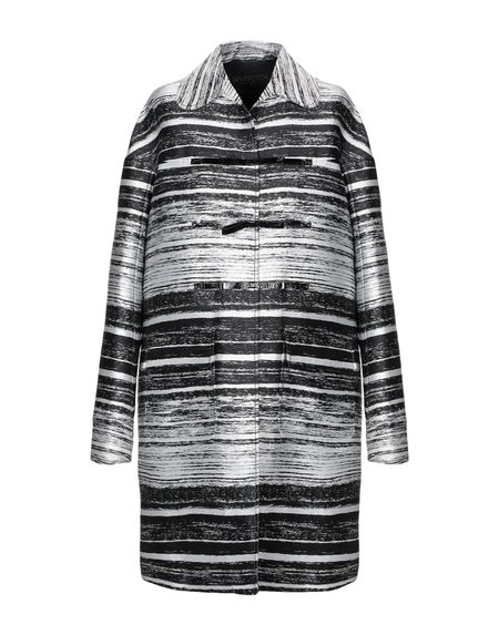Пальто GIAMBATTISTA VALLI Пальто GIAMBATTISTA VALLI