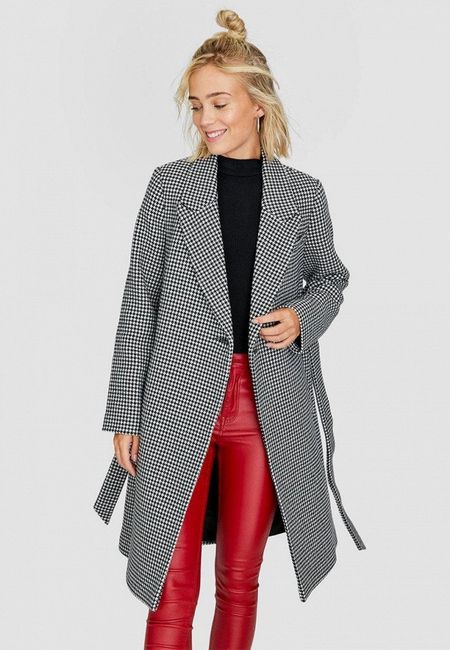 Пальто Stradivarius Пальто Stradivarius