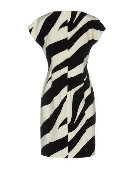 Платье BOUTIQUE MOSCHINO Платье BOUTIQUE MOSCHINO