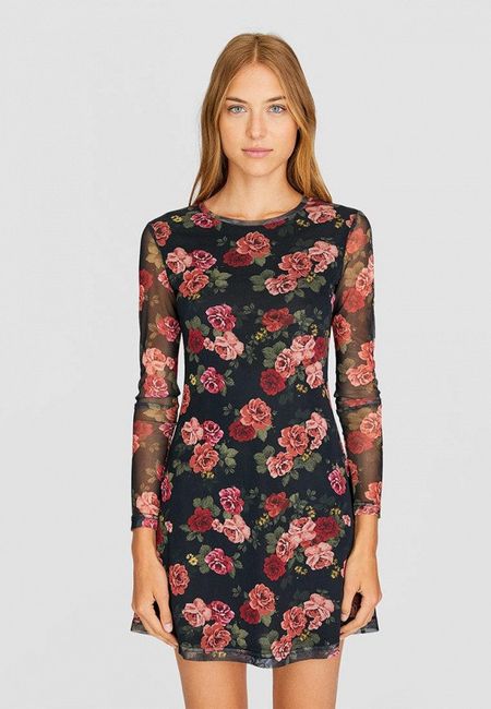 Платье Stradivarius Платье Stradivarius