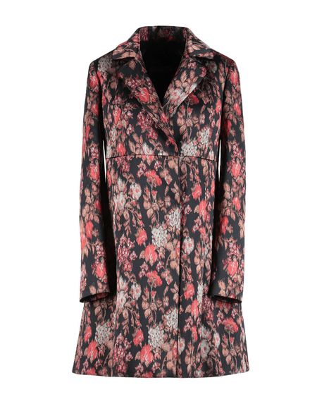 Пальто GIAMBATTISTA VALLI Пальто GIAMBATTISTA VALLI