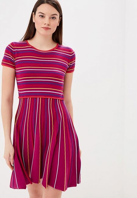 Платье United Colors of Benetton Платье United Colors of Benetton