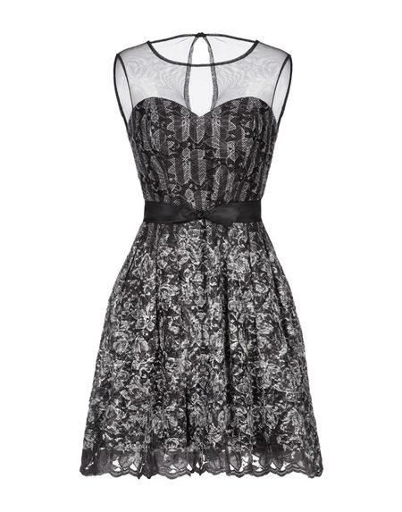 Платье RINASCIMENTO Платье RINASCIMENTO