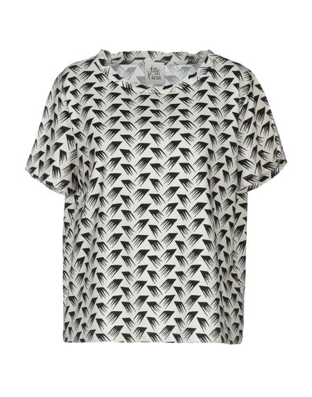 Футболка ATTIC AND BARN Футболка ATTIC AND BARN