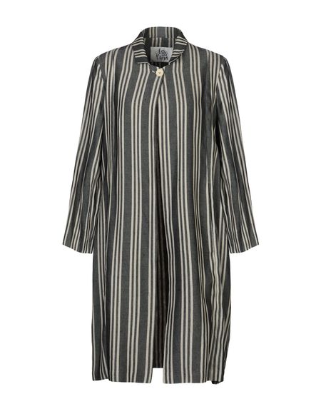 Пальто ATTIC AND BARN Пальто ATTIC AND BARN