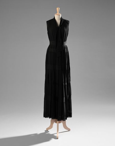 Платье GIAMBATTISTA VALLI Платье GIAMBATTISTA VALLI