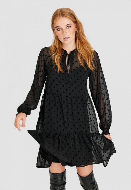 Платье Stradivarius Платье Stradivarius