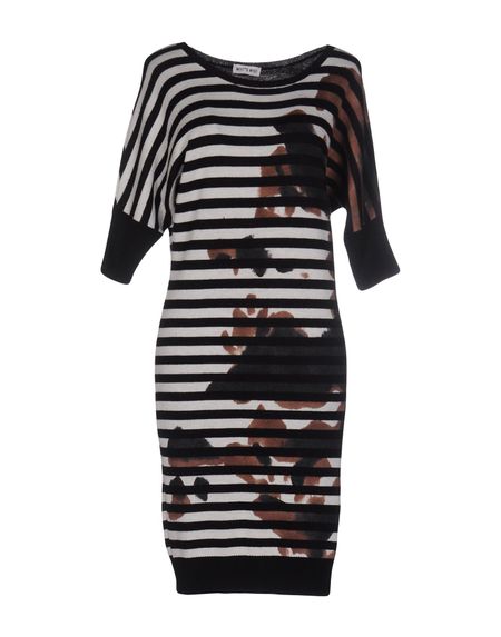 Платье WHO*S WHO Платье WHO*S WHO