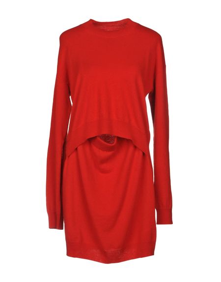 Платье MM6 MAISON MARGIELA Платье MM6 MAISON MARGIELA