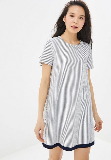 Платье United Colors of Benetton Платье United Colors of Benetton