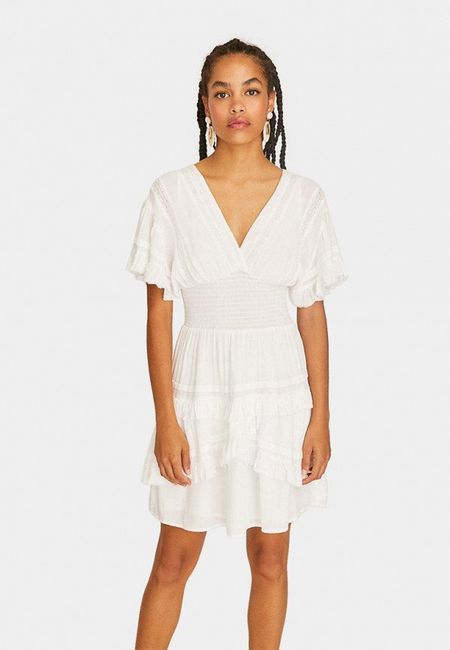 Платье Stradivarius Платье Stradivarius