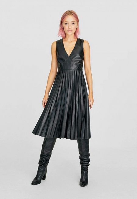 Платье Stradivarius