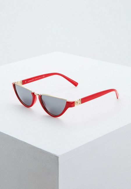 Солнцезащитные очки Versace