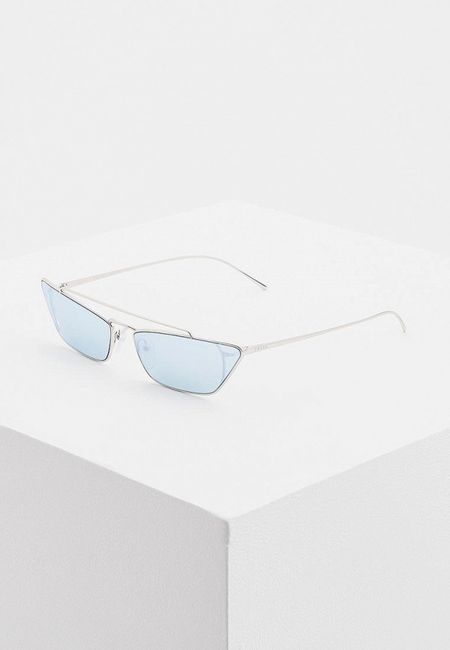 Солнцезащитные очки Prada