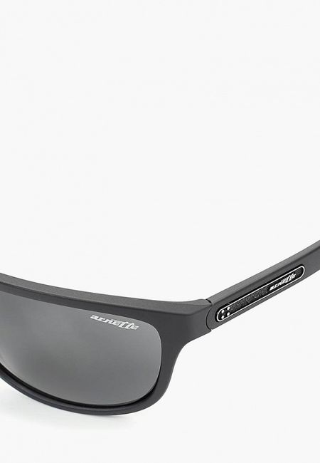 Солнцезащитные очки Arnette