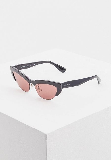 Солнцезащитные очки Miu Miu