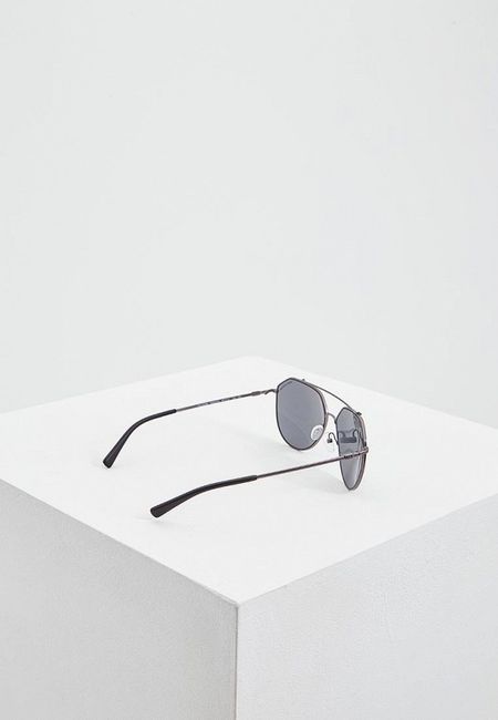 Солнцезащитные очки Armani Exchange