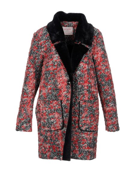 Пальто PINK AMBER