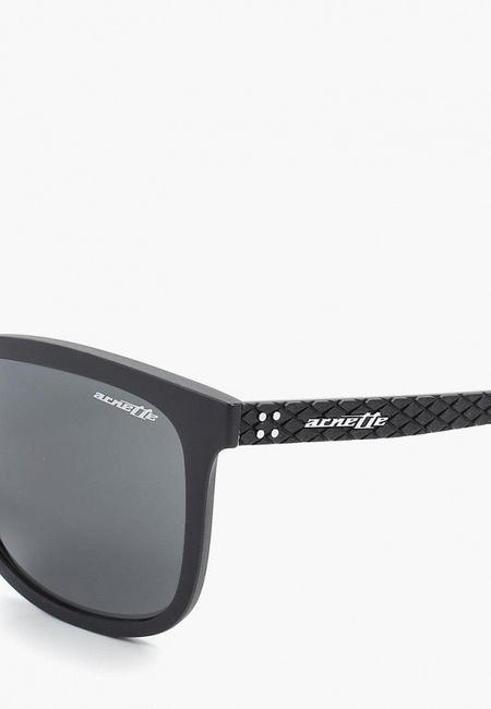 Солнцезащитные очки Arnette
