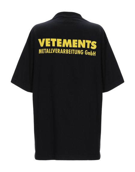 Футболка VETEMENTS