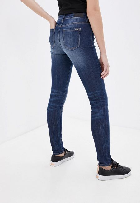 Джинсы Armani Exchange