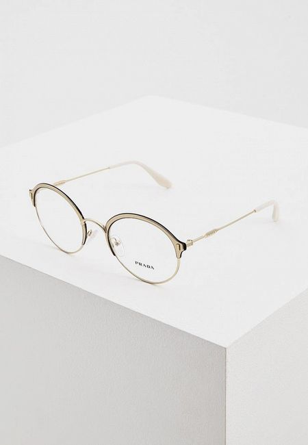 Солнцезащитные очки Prada