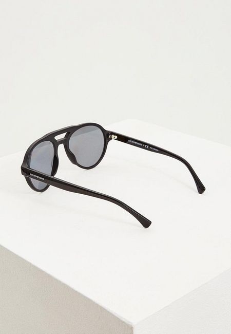 Солнцезащитные очки Emporio Armani