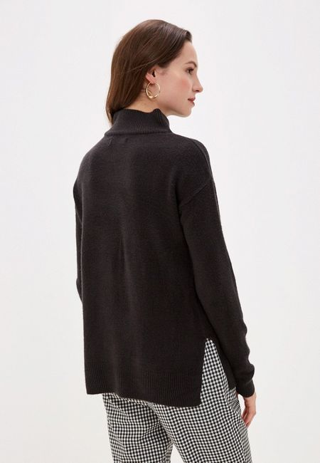 Джемпер b.young