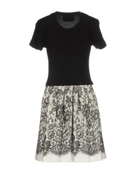 Платье BOUTIQUE MOSCHINO