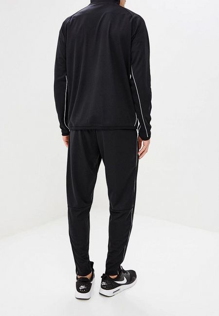 Костюм Nike