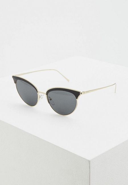 Солнцезащитные очки Prada