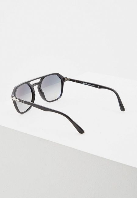 Солнцезащитные очки Persol
