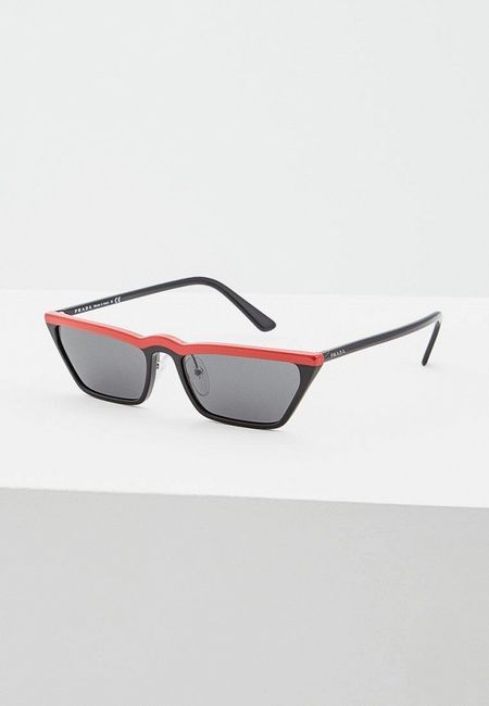 Солнцезащитные очки Prada