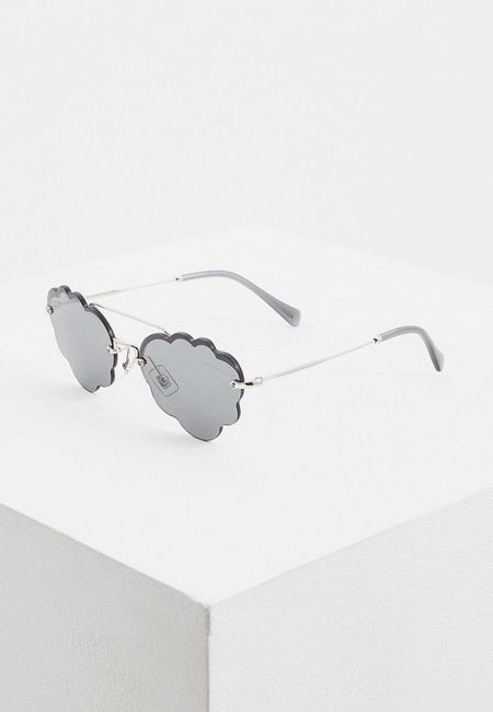 Солнцезащитные очки Miu Miu
