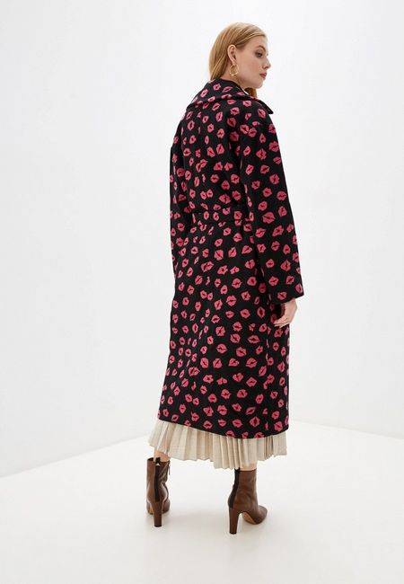 Пальто Love Moschino
