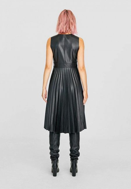 Платье Stradivarius