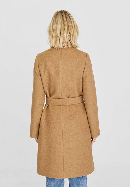 Плащ Stradivarius